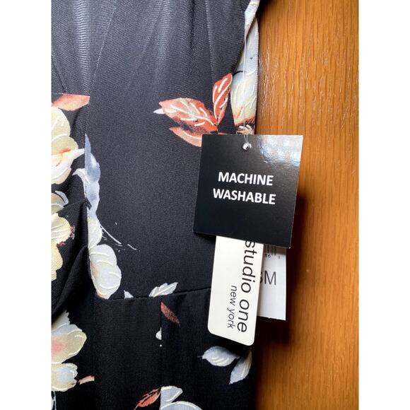 Studio One New York - NWT - Black Floral Dress - Size Small Petite - Picture 10 of 15